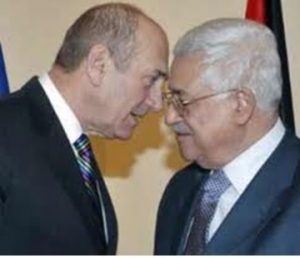 Abbas (right) and Olmert