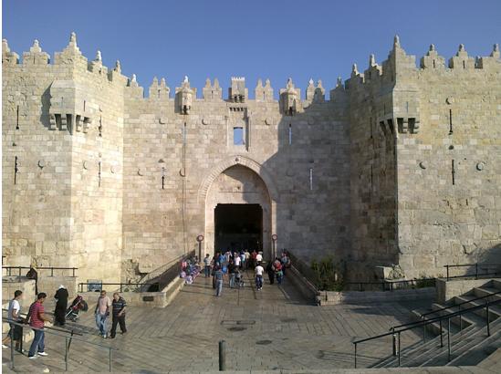 The Damascus Gate in occupied East Jerusalem, scene of two recent unwarranted fatal shootings of Palestinians by Border Police (Photo: Wikipedia)