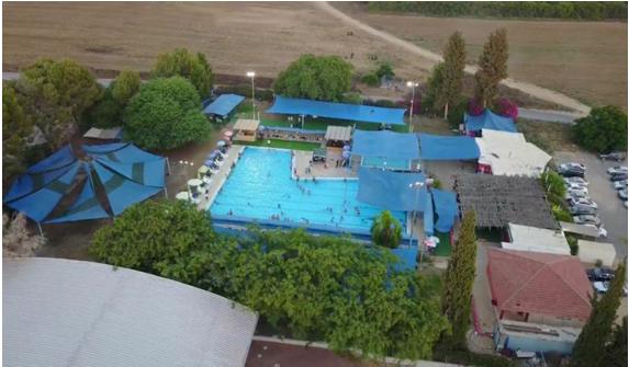 The swimming pool in the community of Mabu'im that enforces a policy of separate hours for Arabs and Jews