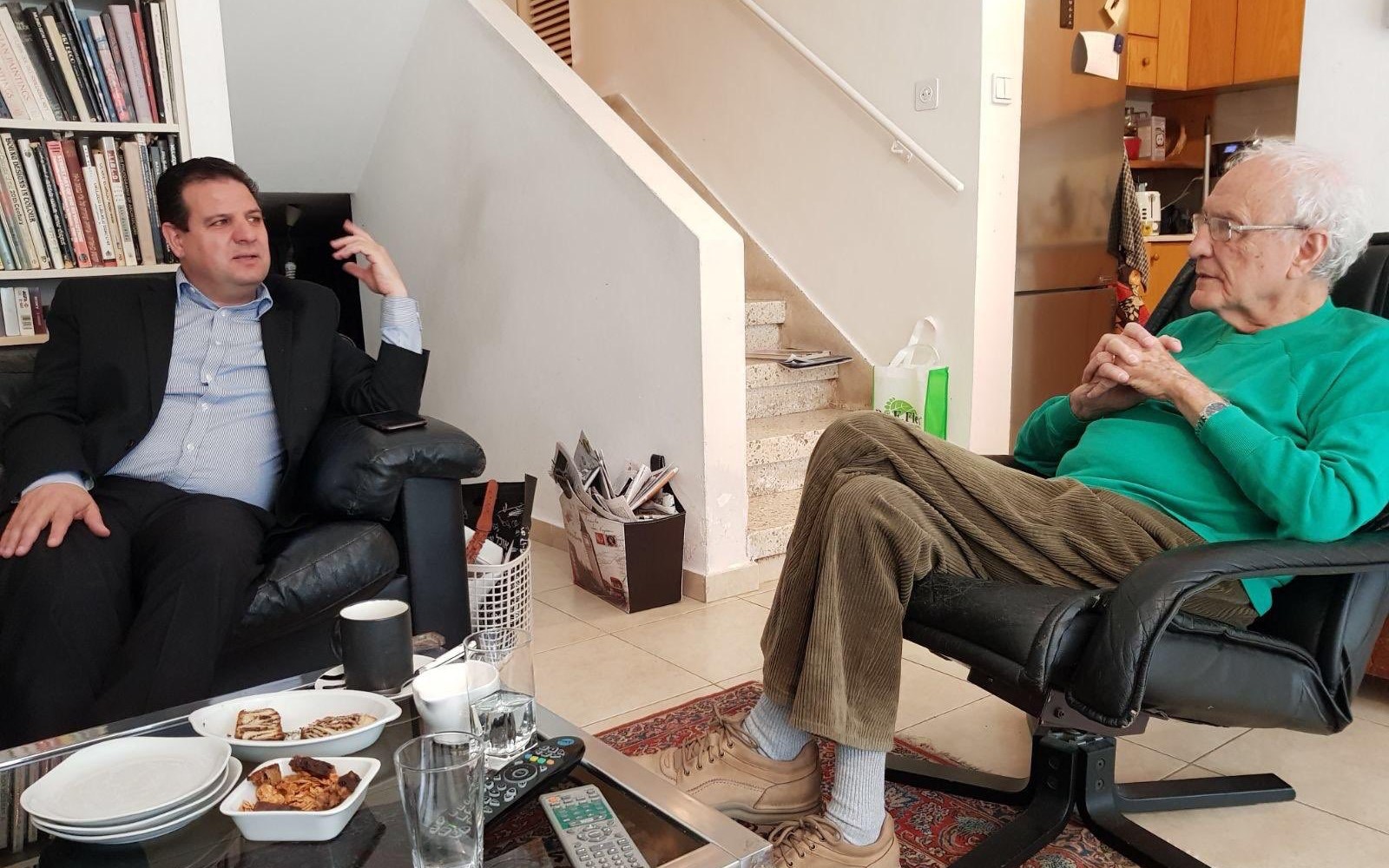 MK Ayman Odeh, head of the Joint List, (left) meets with Zeev Sternhell at the home of the late Israeli historian and political scientist's in 2017.