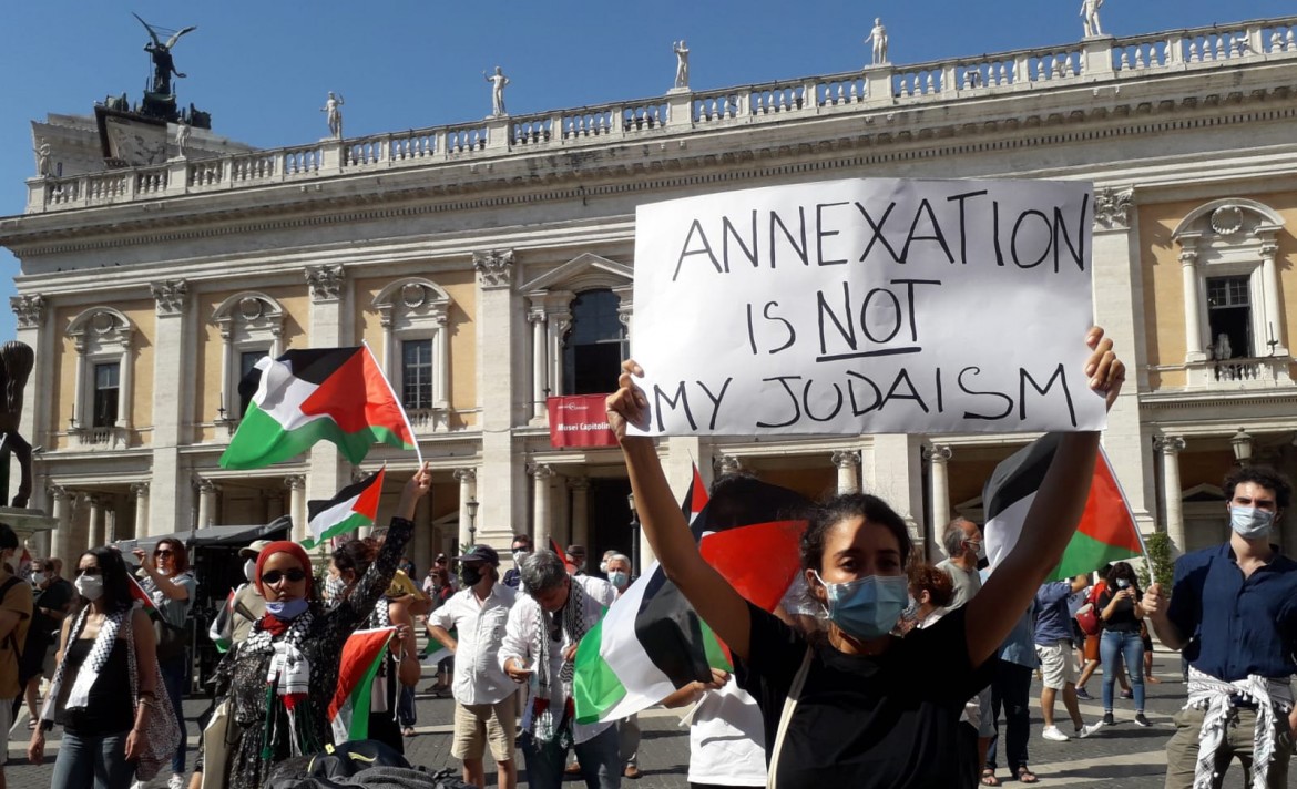 Demonstrators protested in Rome against occupation and annexation, last Sunday, June 28.