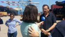 MK Khenin in the Port of Haifa (Photo: Al Ittihad)