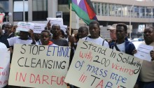 Hundreds of Sudanese asylum seekers marked International Day for the Elimination of Violence against Women and marched from Tel-Aviv to Ramat-Gan (Photo: Activestills)